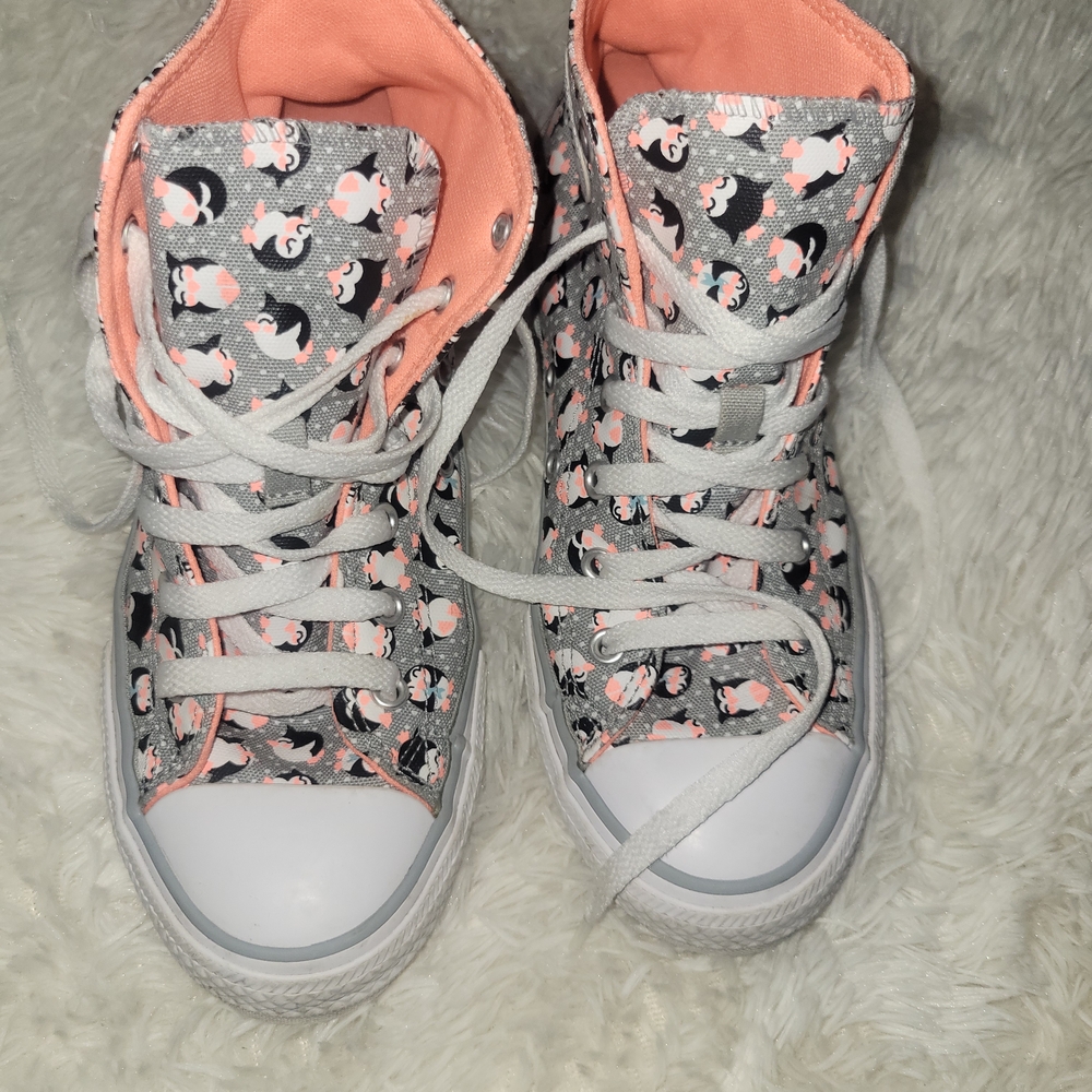 Kids Converse All Stars Lil Penguins Size 4 Limited Edition (Worn 2x)